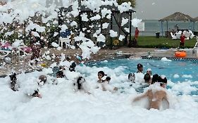 Flamingo Beach Resort by Bin Majid 3*